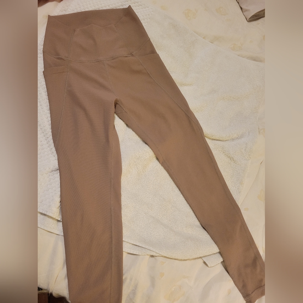 Wilo Womans Stylish Tan Leggings
